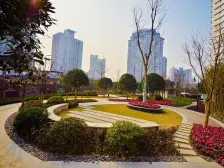 解放碑CBD,次新小区,日月光