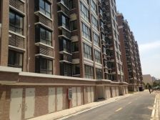 西欧龙城多层电梯,另有车库35.42平,zY空调、地暖