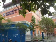 滨河帝城东门口的2期三室两厅两卫的房子