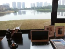 照母山 和记黄埔玥湖园二期二房130万