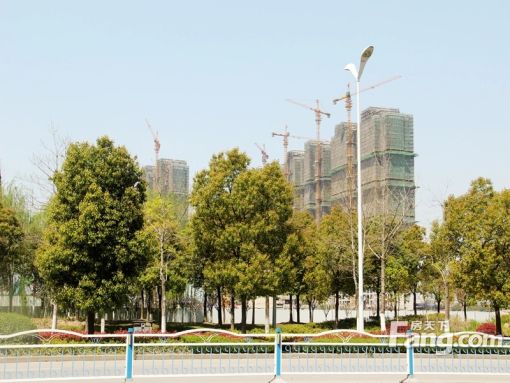 华润悦景湾3室2厅1卫南朝向2800.00元/月出租