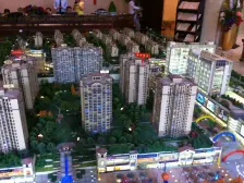 精装修,带前后花园 ,宜居程度高,业主诚心出售.