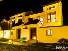 东山太湖边,朝南户型,地理位置好。