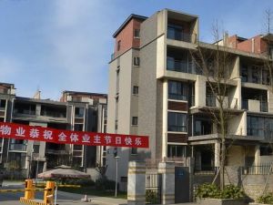 棠蓉园5室1厅西北