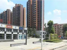 此房是2套打通一起卖,楼层好 采光通风佳