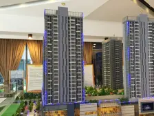 盘龙 皇庭珠宝城二房83万