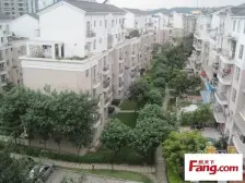 轻轨旁出脚方便,大户型总价低,诚心出售。