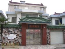 盛泽镇上目澜大厦 新世纪西村 大三室两厅 128平