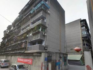 【黄土小区】| 成都市青羊区黄土街55号1栋1单元17层1702号房屋及添附在上的装修设施