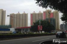 名巨中央花园 4室2厅 东南