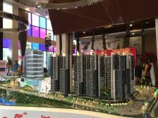 房子满五年,装修精美 电梯三房 无按揭