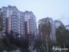 蓝天绿园 新装246平大复式 六室两厅三卫 带地下室