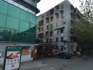 暑袜北一街138号1室1厅东