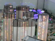 东端别墅,大院子,2个车位,实际使用面积大,随时看