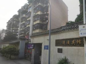 武侯祠大街254号3室1厅东南