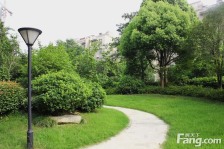 出售港利上城国际步梯3楼精装修南北通透户型好诚心卖