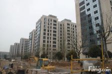 四房两卫,房东自住过,诚心出售。
