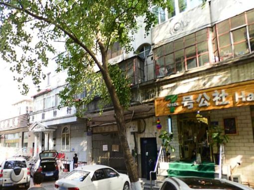 中医街小区4室2厅2卫南北朝向3500.00元/月出租