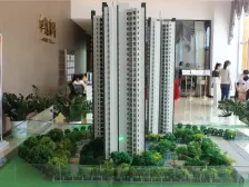 季华路旁近地铁,中楼层,南向户型方正实用,视野开阔