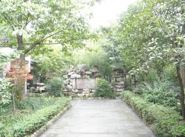 莉之园度假村