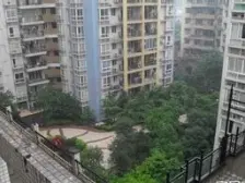 距离高庙村地铁一号线站100米,精装修,拎包入住