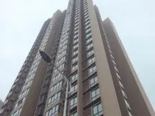 房子新,环境好,户型好,离公园近,免停车,免物业费