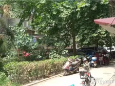 户型方正 业主诚心出 看房方便四室朝南 双气社区