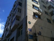 大方里小区,采光好,供暖好,物业好。位置好..