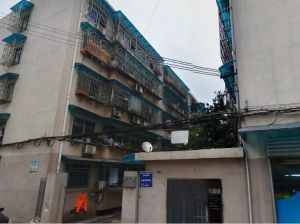 长盛花园3室2厅南