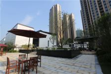 联排别墅边户,税费低,舒适度高