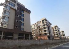 出行方便,户型方正,居住方便舒适温馨。