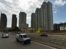 西站首付10万一室一厅南北通透小区有院子交通便利