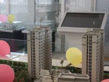 精心装修带部分家具家电 南北通透 房产证满两年