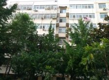 新海学旁,多层顶楼加阁楼,精装三室,拎包即住