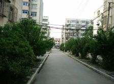 海南小区多层 2楼 精装修3室 有车库 海宁在