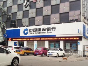 体育场路标准两居室可贷款