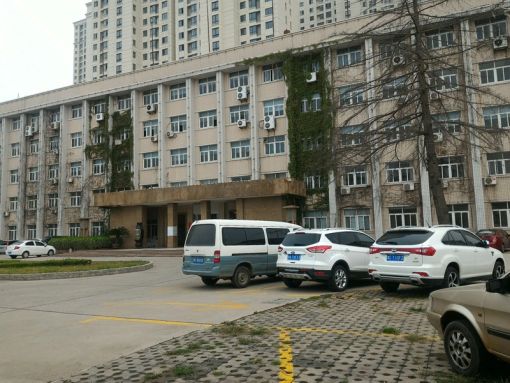 大观国际3室2厅2卫南北朝向2800.00元/月出租