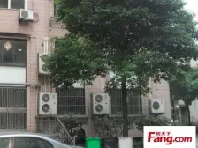 镇宁路双开间整栋别墅三面凌空+独用花园+露台200平+车库