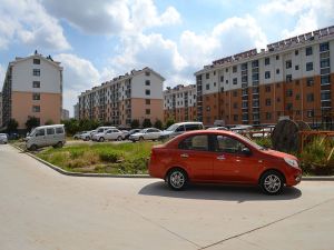 体育场近舜和花园二期全明户型带阁楼带大地下室