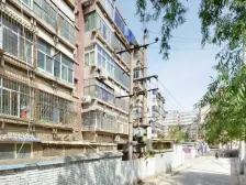 下西园 三室两厅 地段繁华 交通便利 随时看房