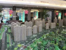 全明三房,看房子方便,带花园