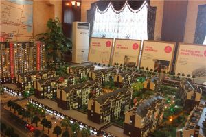 绿都阳光上东南北通透,采光好装修好,环镜优美视野好,诚心出售