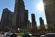 中间好楼层采光好视野好老证满五年
