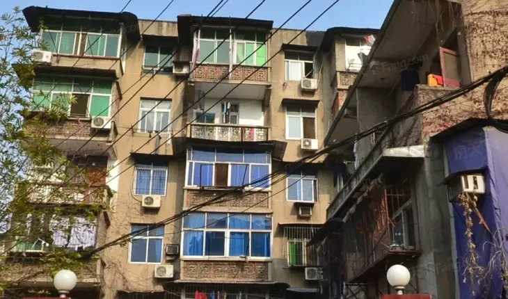 建港江堤法庭宿舍