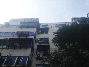 配套设施完善,2015年重新装修,近王城快速路交通便利