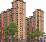 玉泉区精装一楼带小院南北通透配套完善成熟商圈