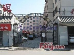 五塔寺!位置好,停车免费,孝心楼层,5.7米客厅