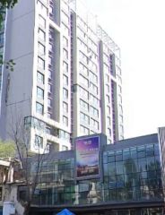 出行方便 新装修 楼层好视野宽阔