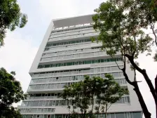 小区中心位置,主卧朝南,卫生间全明,非底楼房