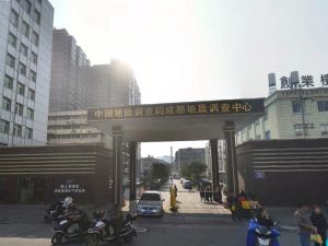 一环路北三段2号 4室1厅 东南 西南